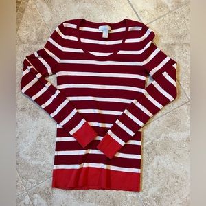 Pretty Banana Republic Sweater. Good condition.